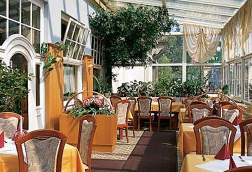 Hotel - Restaurant Kurhaus Klotzsche Dresden Eksteriør bilde
